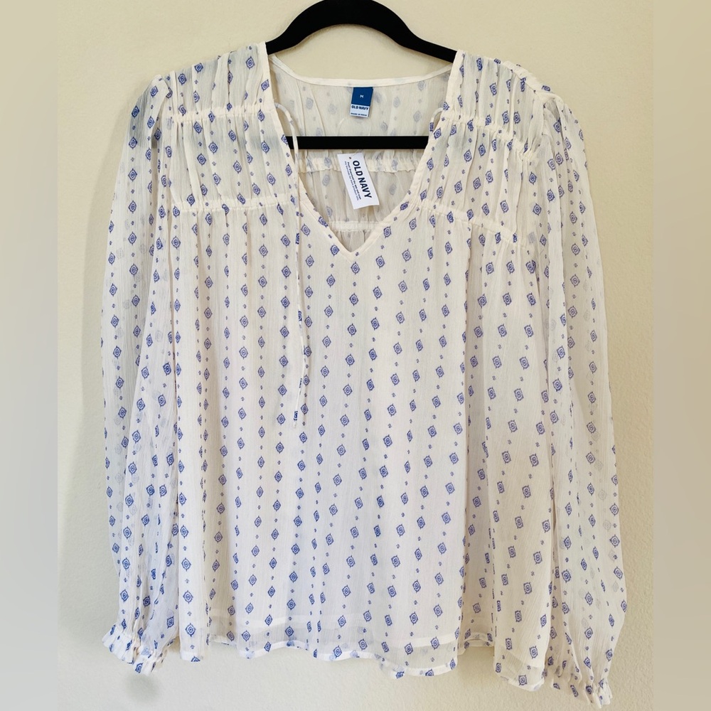 Old Navy White and Blue Patterned Blouse